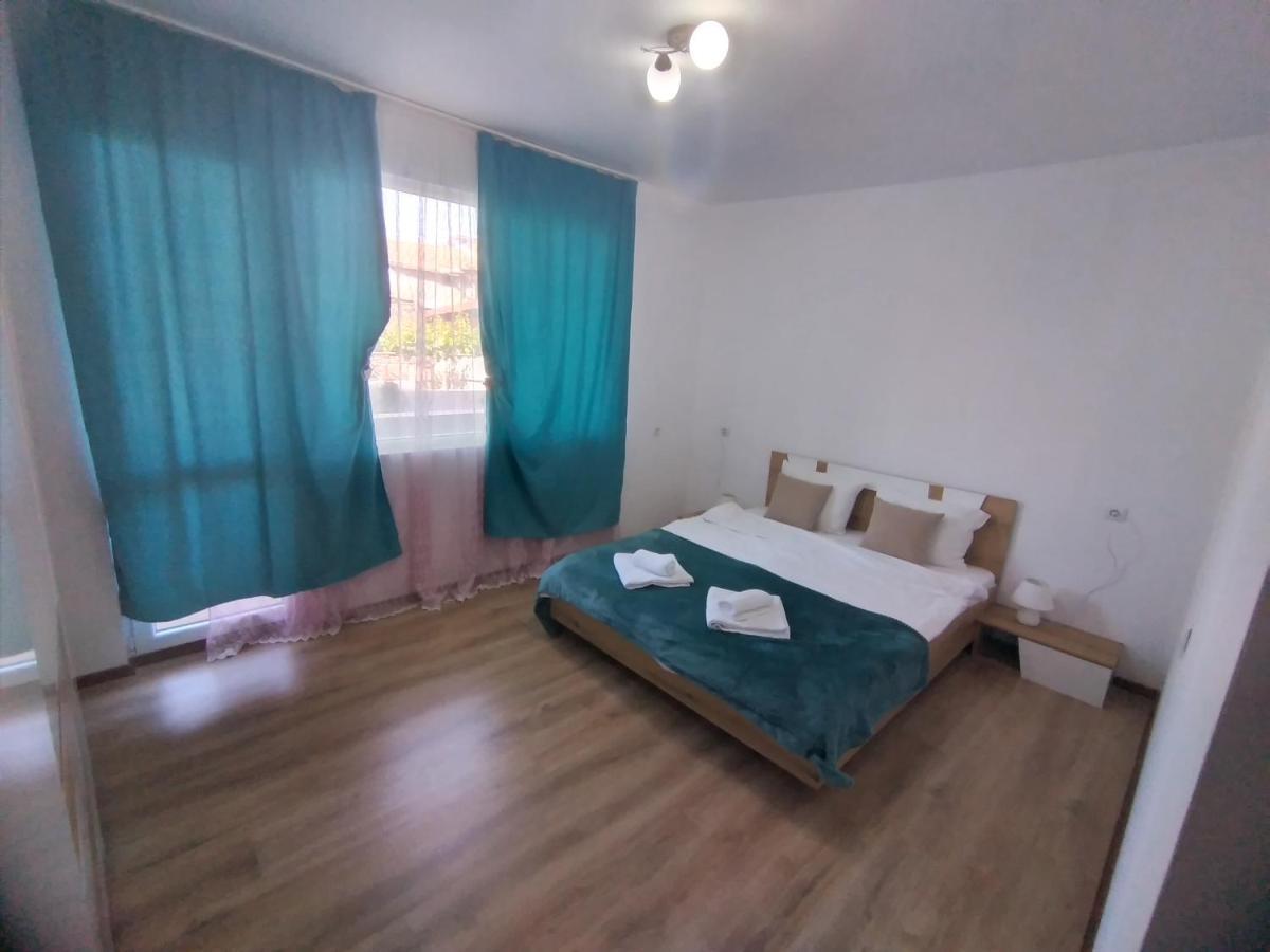 The Center Apartments Comfort ساندانسكي المظهر الخارجي الصورة
