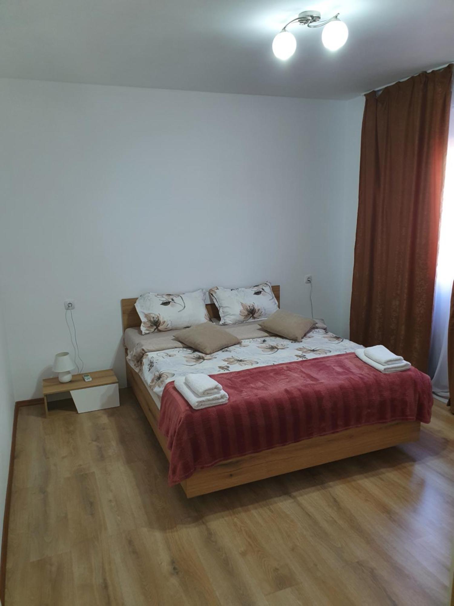 The Center Apartments Comfort ساندانسكي الغرفة الصورة